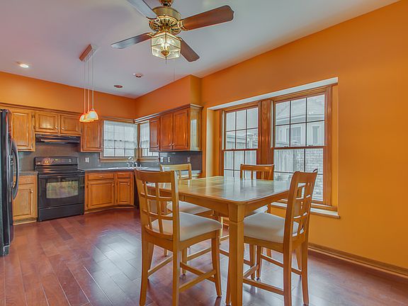 5th image of 210 Belle Lake Dr