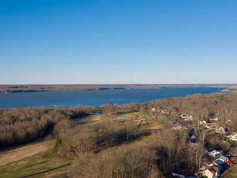 35530 Golf Course Dr — Photo 2