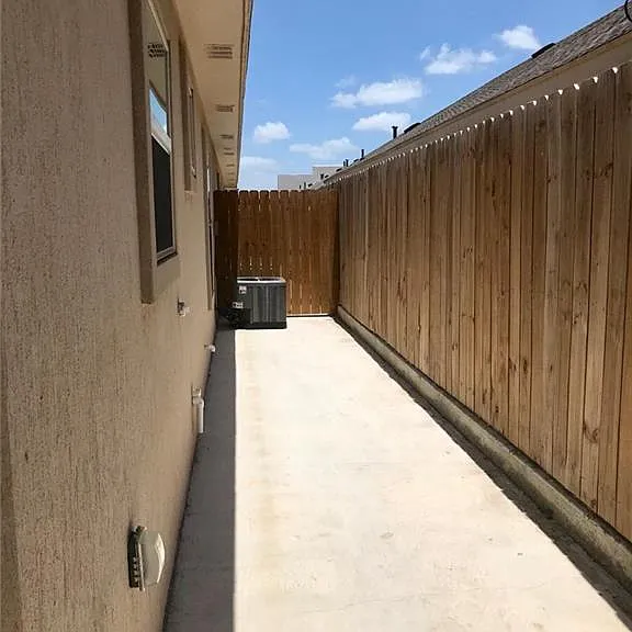 705 E Myrtle Beach Ave #3 — Photo 3
