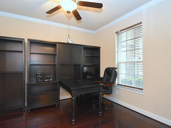 4th image of 4631 Middlewood Manor Ln