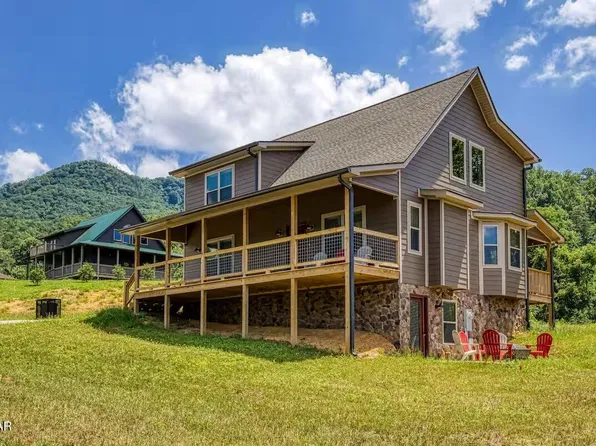 3136 Thomas Headrick Rd, Sevierville, TN 37862