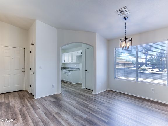 3rd image of 8583 N Cantora Way