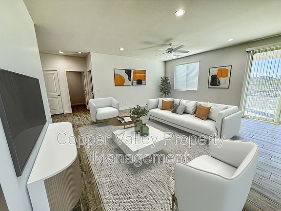 4th image of 20284 W Hazelwood St