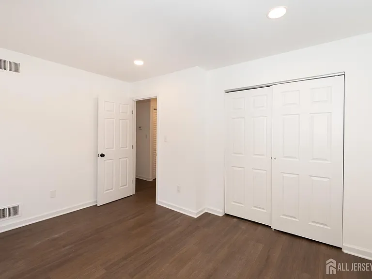 801 Woodbridge Commons Way — Photo 15