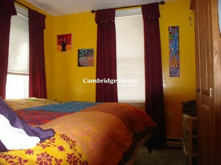 40 Bristol St #2T — Photo 8