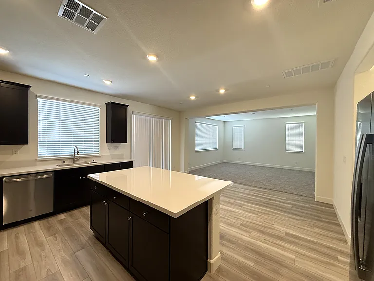 1744 Eagle Landing Dr — Photo 7