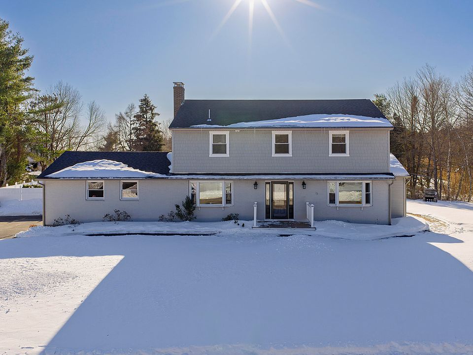 1st image of 8 Rhonda Drive