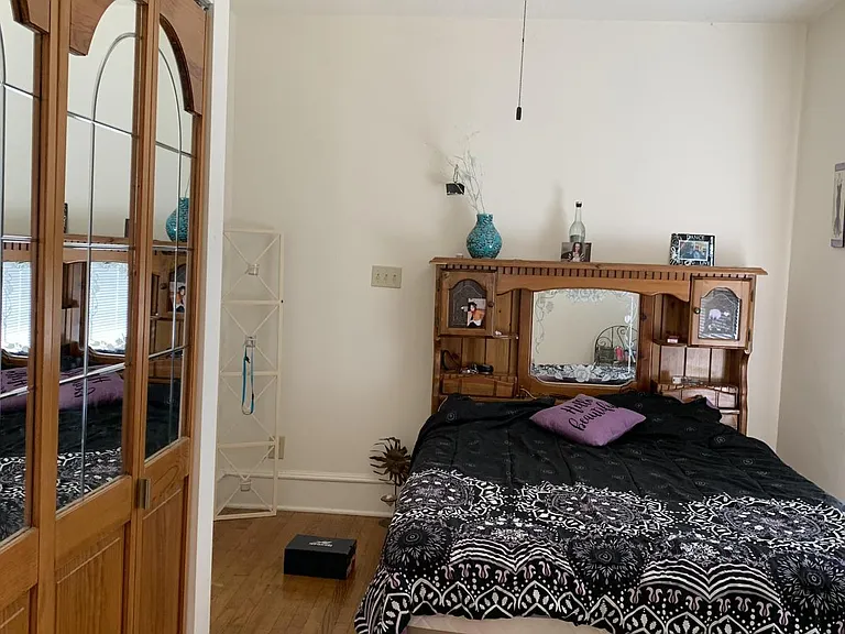 109 W South St — Photo 9