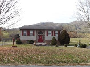 1019 Gouge Rd, Unicoi, TN 37692
