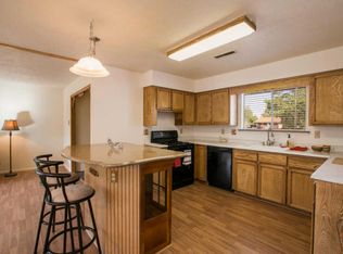 11822 El Solindo Ave NE, Albuquerque, NM 87111
