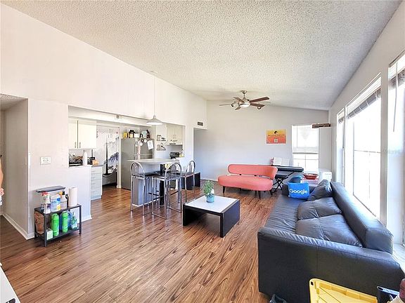 3rd image of 2601 SW Archer Rd #H330