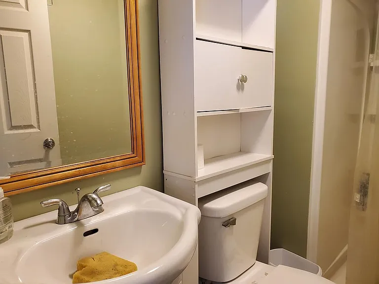 930 Emerald St #2B — Photo 12