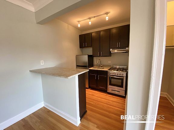 3rd image of 4614 N Paulina St APT 310