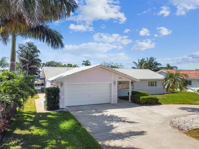 2068 Michigan Ave NE, Saint Petersburg, FL, 33703