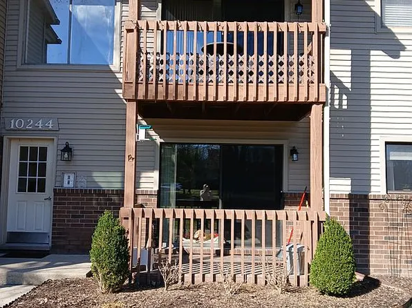 10244 Nancys Blvd APT 41, Grosse Ile, MI 48138