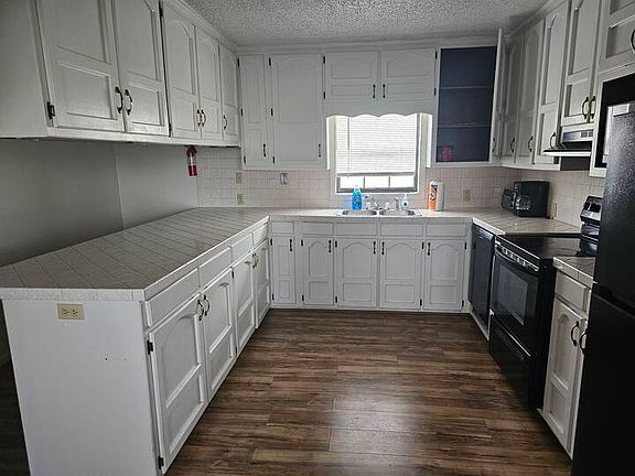 4th image of 620 N Wentz St