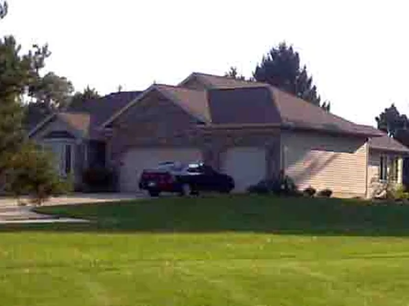 55 Branson Bay Dr, Mason, MI 48854