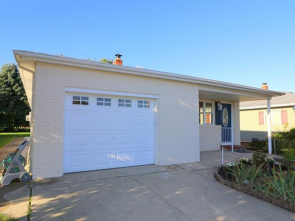 4th image of 186 Bonaire Dr