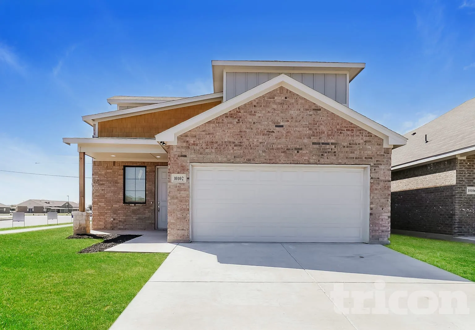 10102 Fort Brown Trail Crowley TX — Photo 1