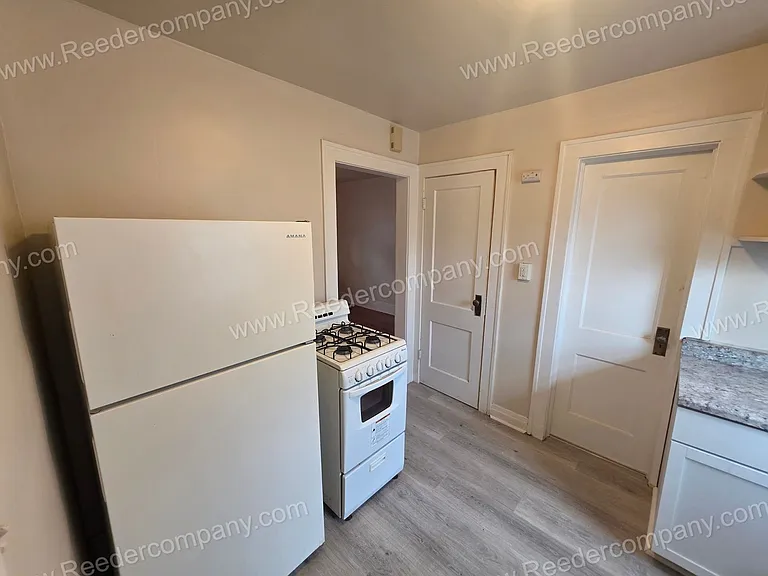 35 Carroll Street — Photo 4