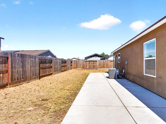 5th image of 627 Elizabeth Court