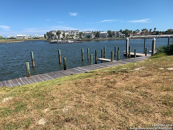 4th image of 332 Marina Dr