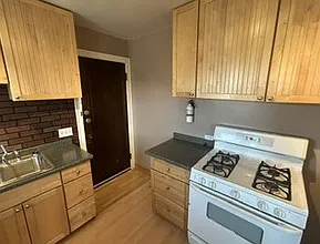 2 bed, 979 sqft, $1,200 — Photo 2