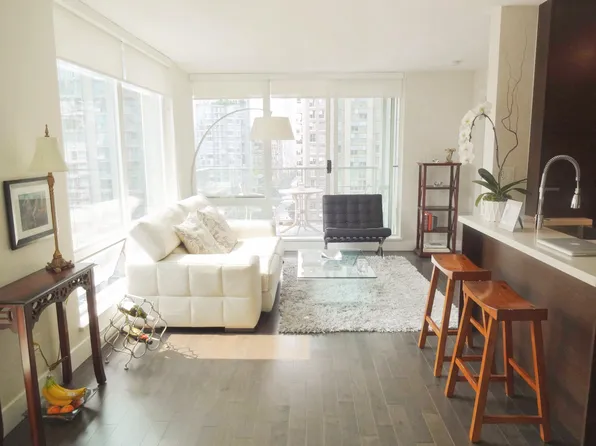 535 Smithe St, Vancouver, BC