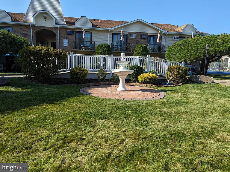 725 Allen Dr #A125 — Photo 24