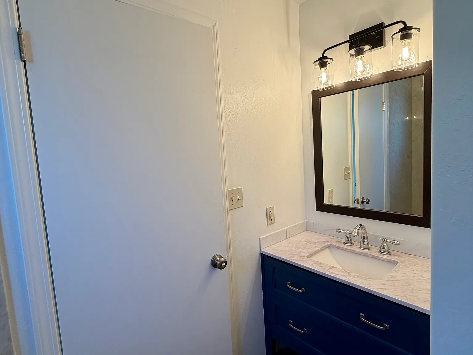 Studio, 460 sqft, $2,300 — Photo 4