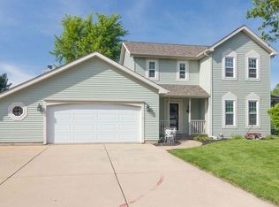 1109 Julia Ln, Plano, IL 60545