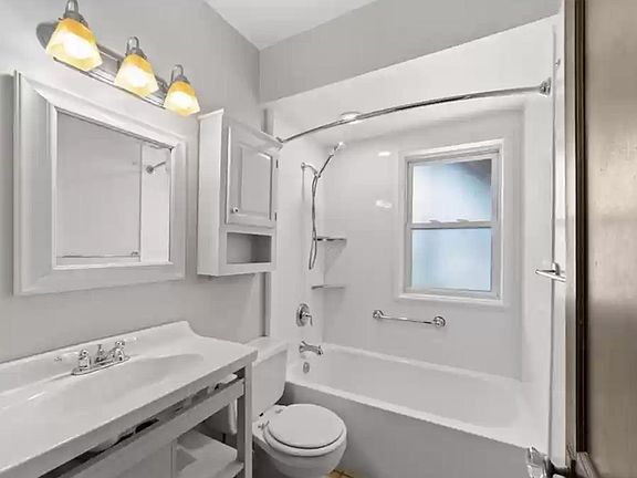 2nd image of 1264 Clifton Prado