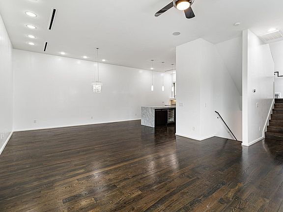 4th image of 1728 Michigan St #B