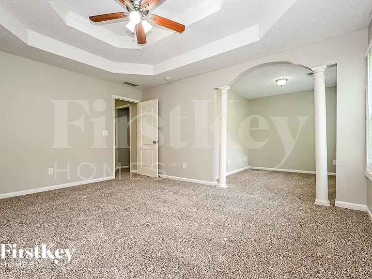 3349 Meadovista Dr — Photo 10
