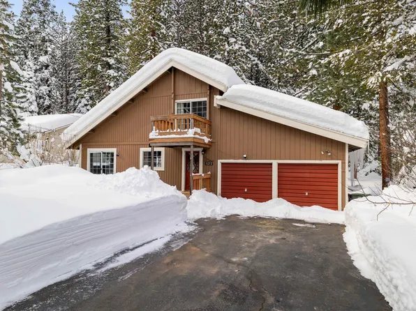 11212 Star Pine Rd, Truckee, CA 96161