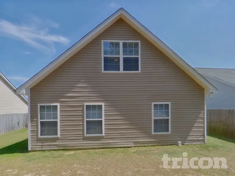207 Lockleven Dr — Photo 18