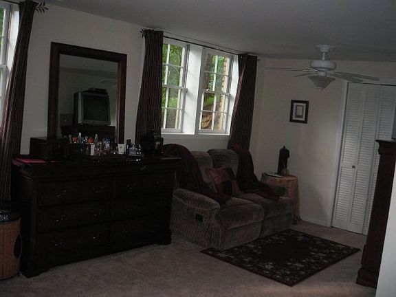 4th image of 342 Sequoia Dr