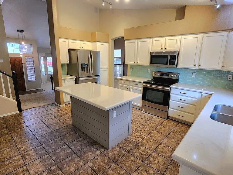 1691 W Musket Way — Photo 18
