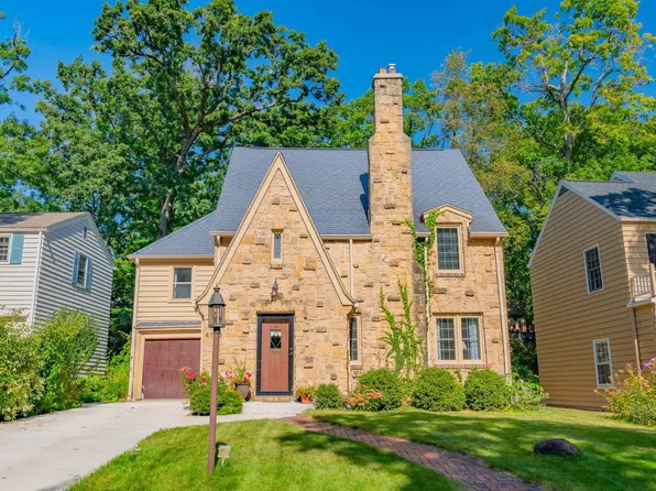 4146 Cherokee Dr, Madison, WI 53711