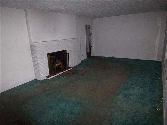 3rd image of 256 Minty Dr