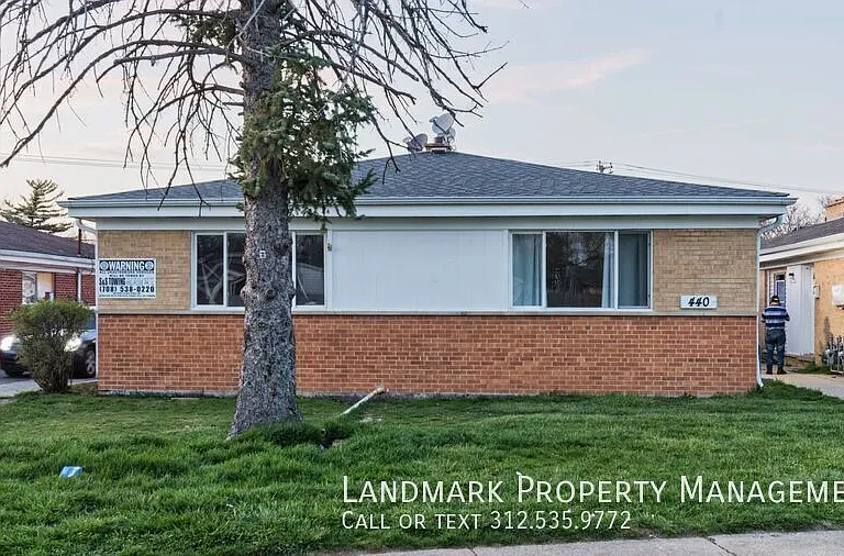 440 W Division St — Photo 20