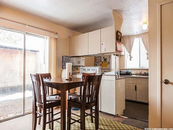 3rd image of 3185 W Lehman Ave