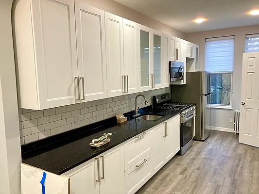 Rented by Onyx | media 11