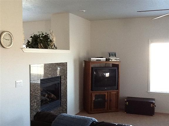 5th image of 2470 Lark Ln