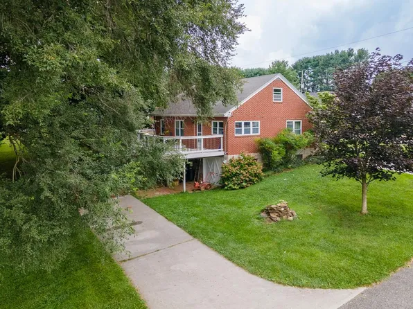 4120 Grayson Tpke, Wytheville, VA 24382