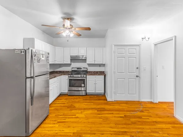 434 Lexington Avenue image 10 of 19