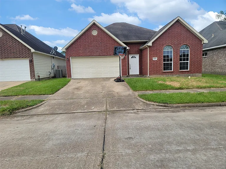 2406 Hawks Rd — Photo 29