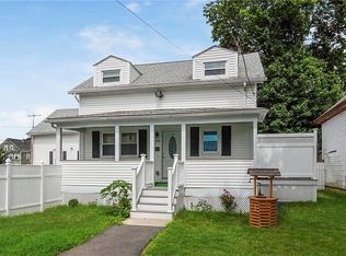 310 Prairie Ave, Providence, RI 02905