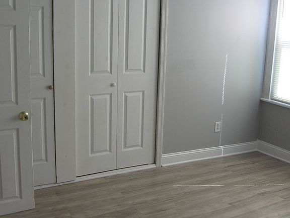 2nd image of 5323 Malcolm St