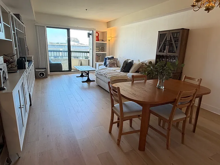 601 Van Ness Ave #504 — Photo 1